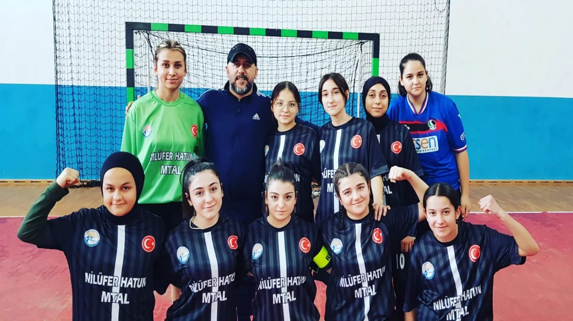 Öğrencilerimiz İl Kız Futsal Turnuvasında Grup Üçüncüsü Oldu